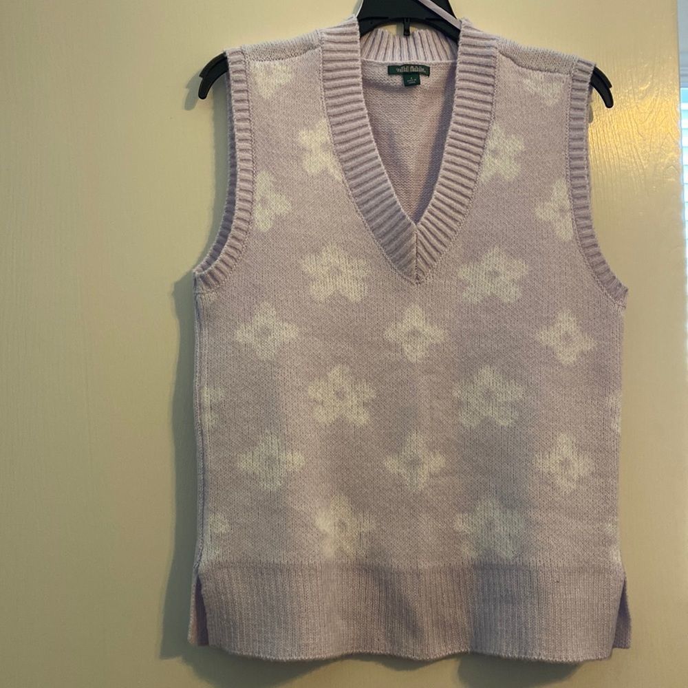 Wild Fable flowered lavender Vest BNWOT size Small